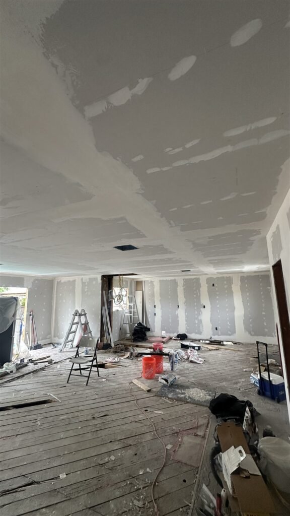 Ceiling drywall taping and finishing in a Los Angeles project