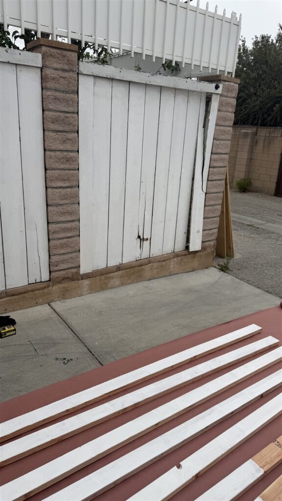 New fence and gate framing in Los Angeles