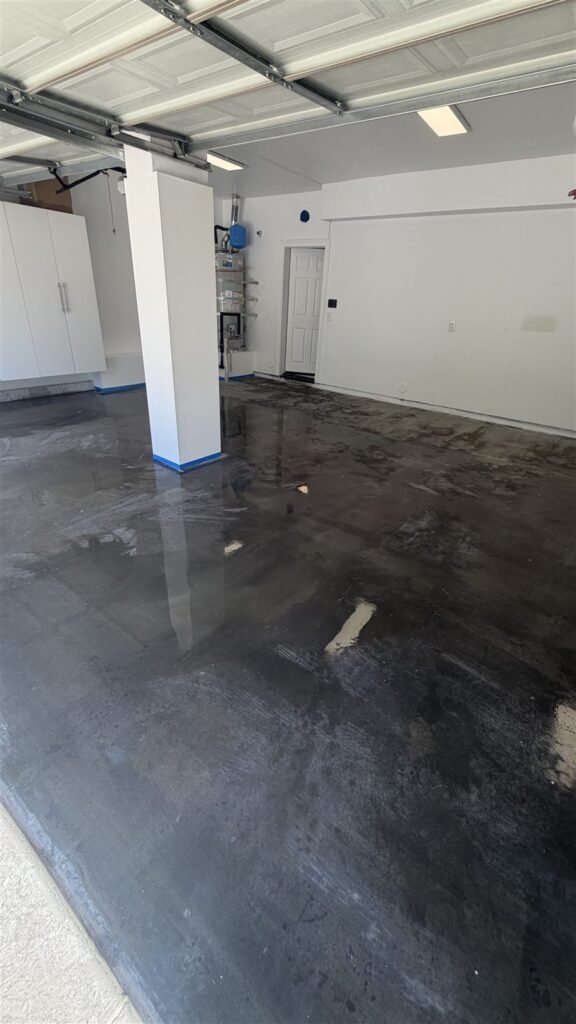 Garage floor with epoxy coating in Los Angeles