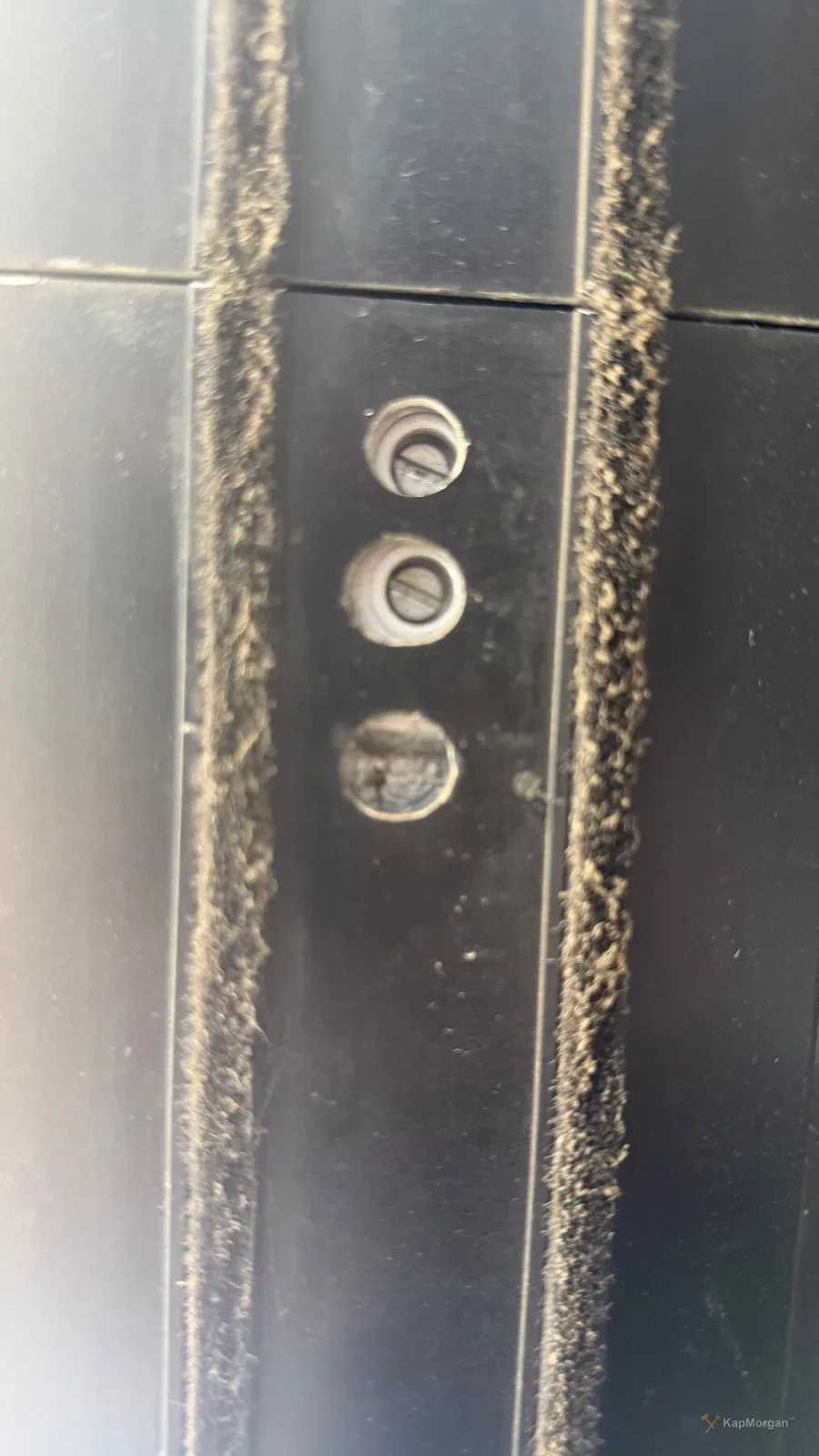 Storefront door that would not close, before the closer repair